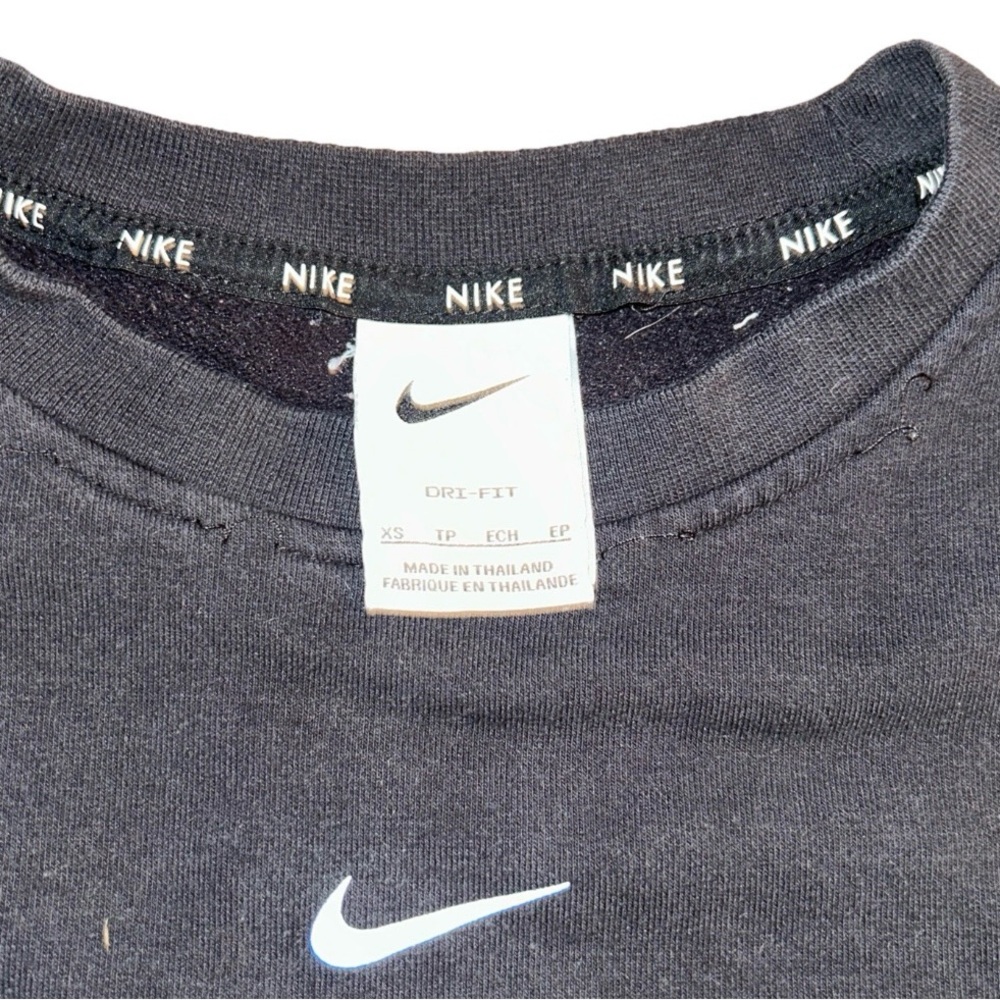 Vintage Y2K Nike Center Swoosh Black Crewneck Sweatshirt Women XS dri-fit - Picture 4 of 6